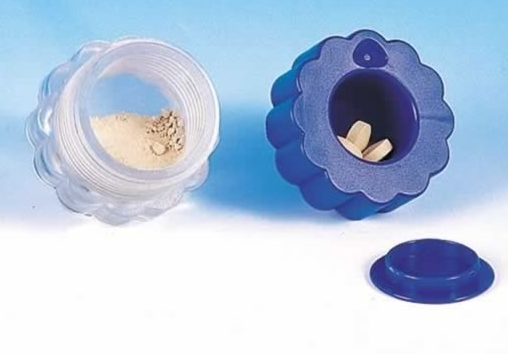 Broyeur de comprimés et espace de stockage