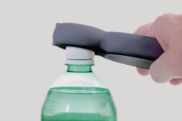 Débouche les bouteilles