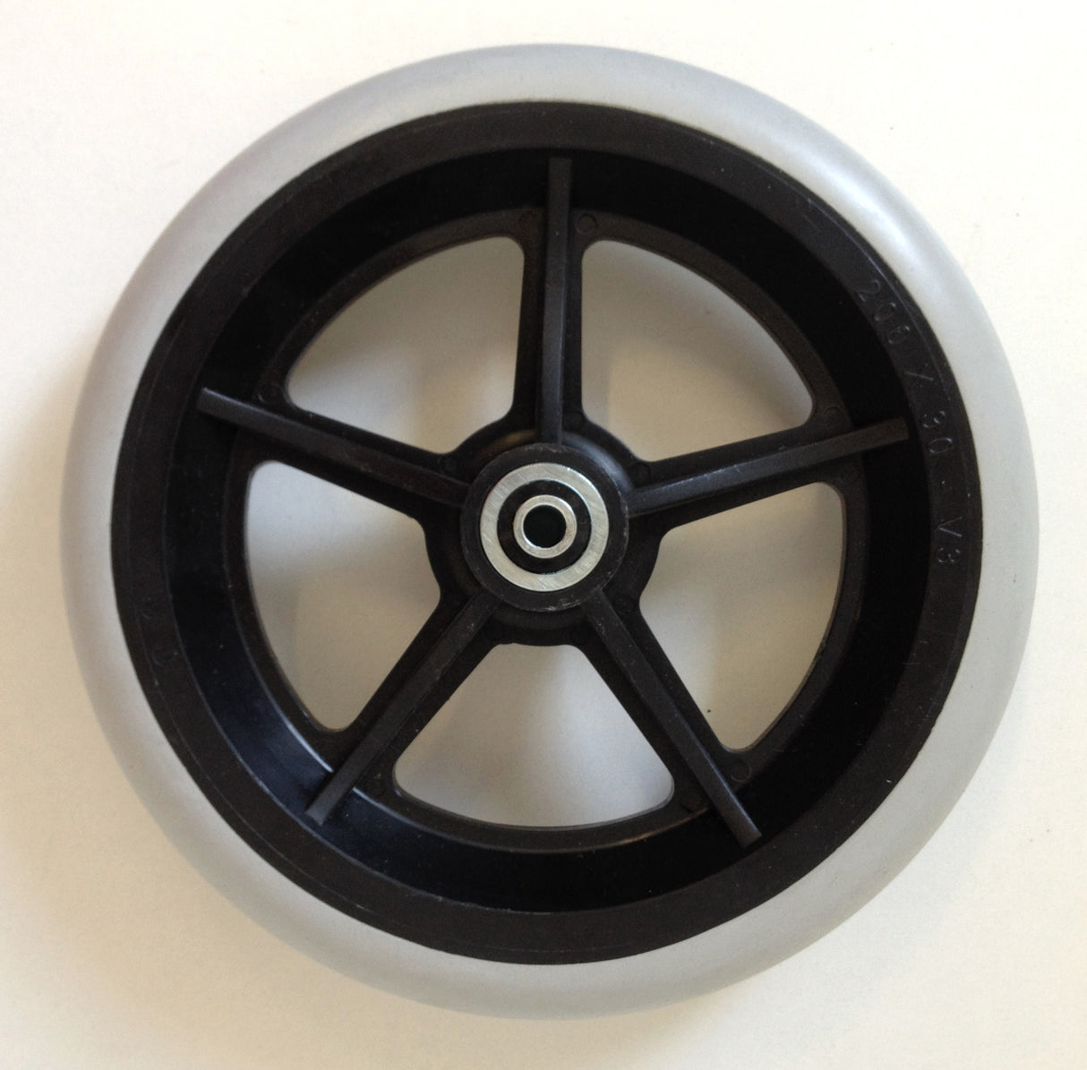 Roue avant 8 pouces x 1 pouce 1/4 moyeu 60 mm