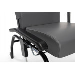 Accoudoir en position basse du fauteuil de repos Languedoc
